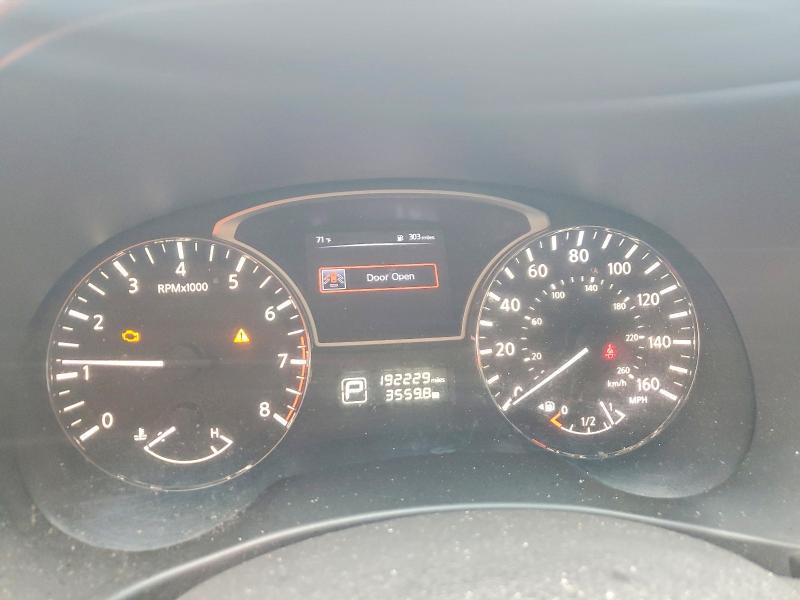 2015 Nissan Pathfinder sv