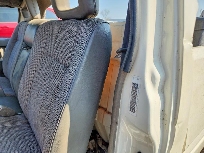 1992 Isuzu Conventional Short Wheelbase