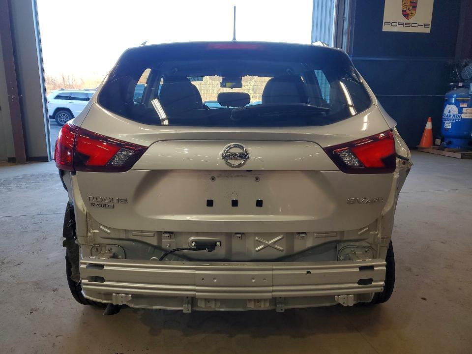 2017 Nissan Rogue Sport sv