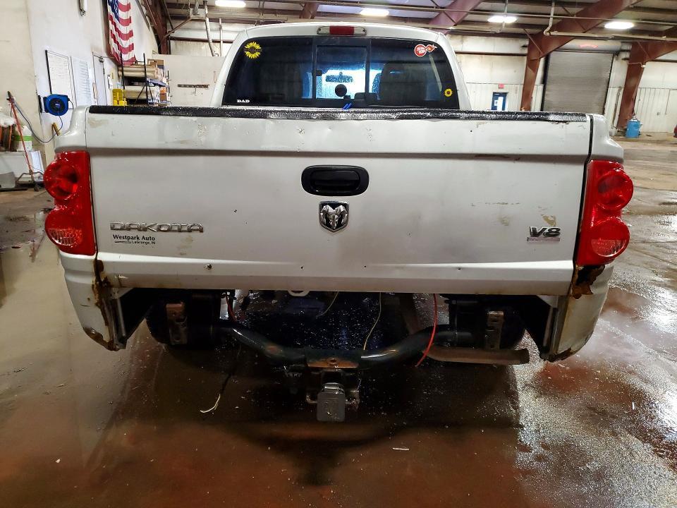 2006 Dodge Dakota Quattro