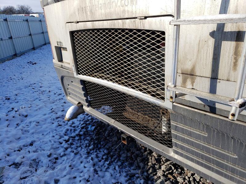 2004 Freightliner Chassis xc rv