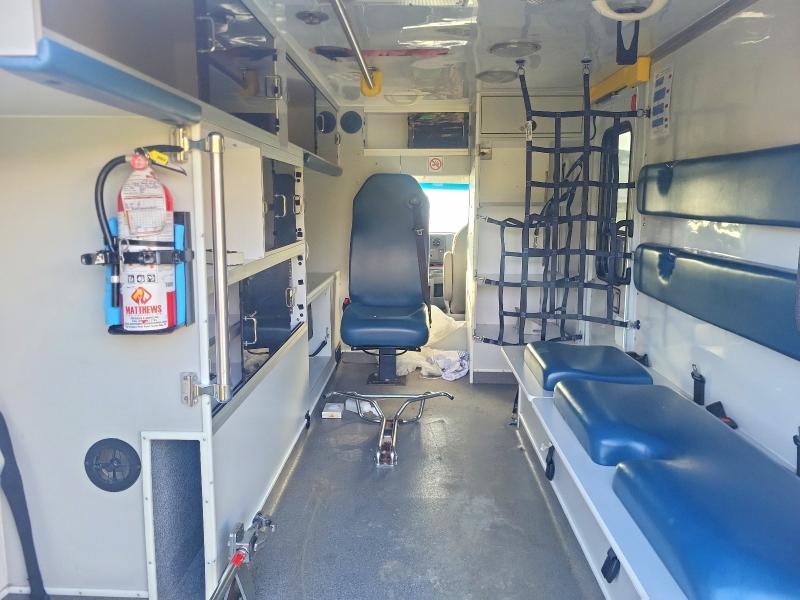 2016 Ford E-350 Ambulance
