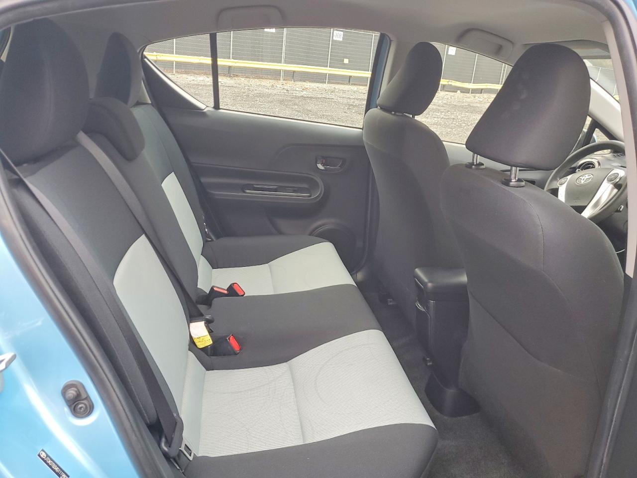 2016 Toyota Prius c two