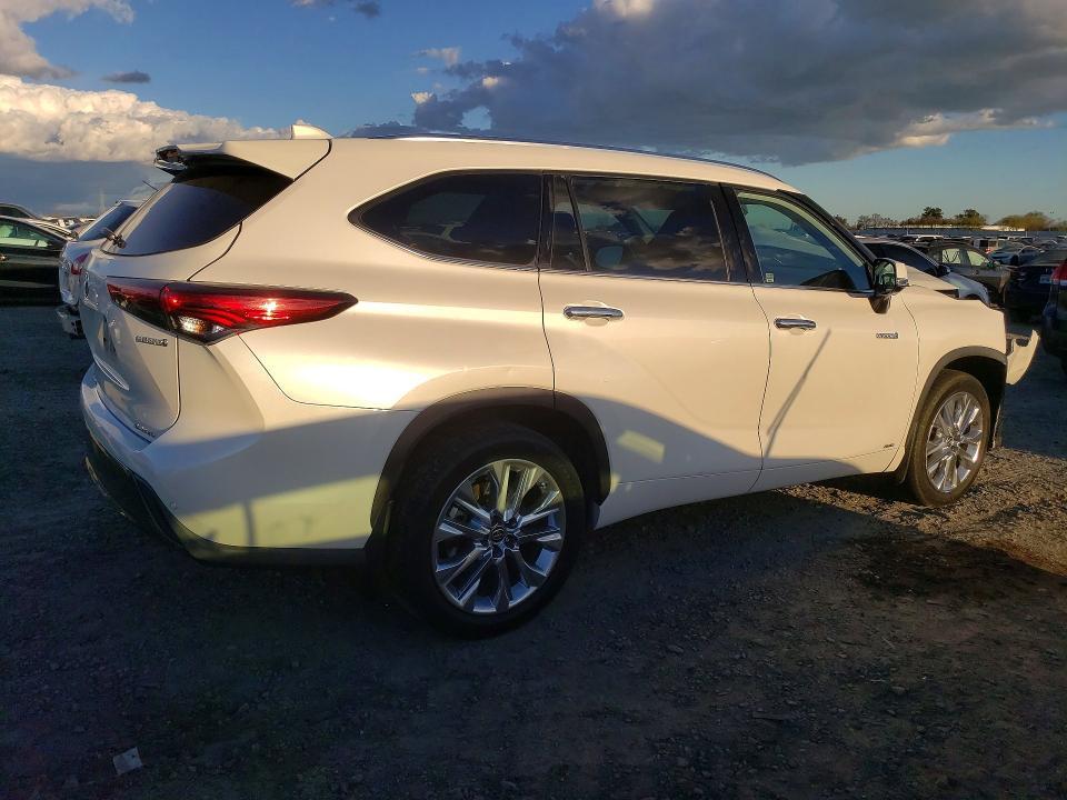 2021 Toyota Highlander Hybrid Limited