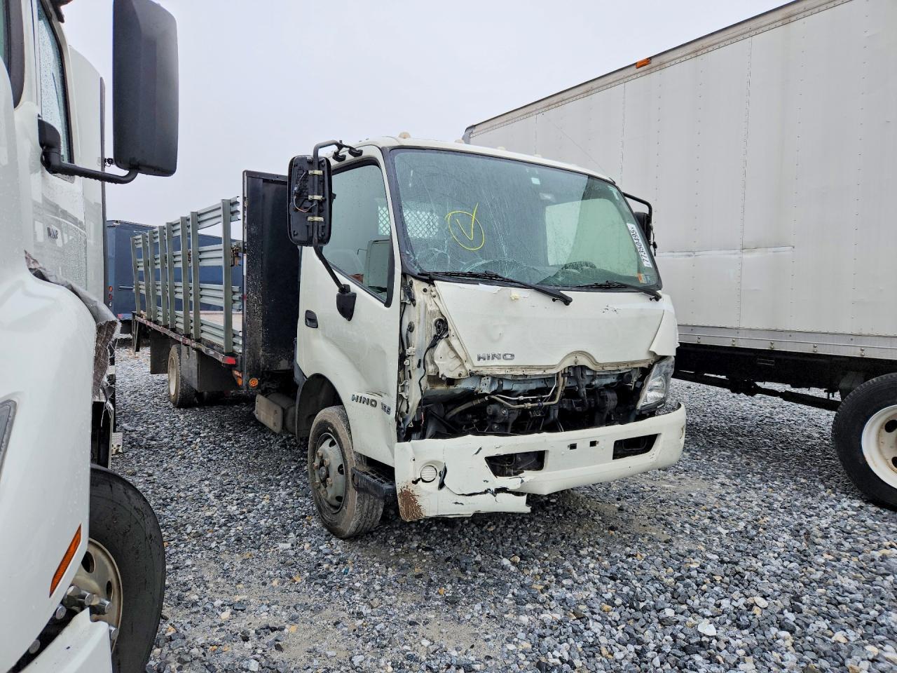 2016 Hino 155