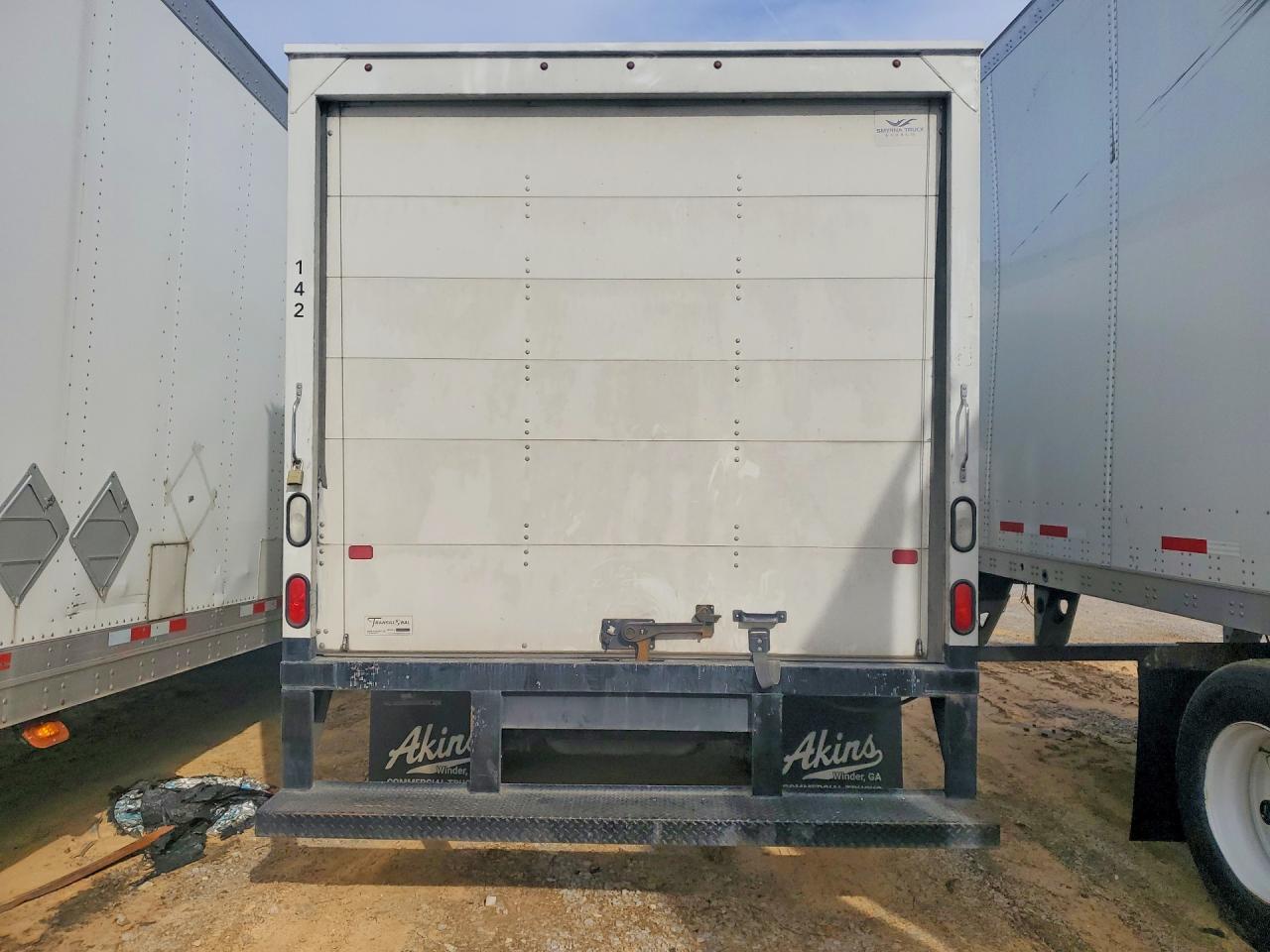 2022 Ford Econoline E450 Super Duty Cutaway Van