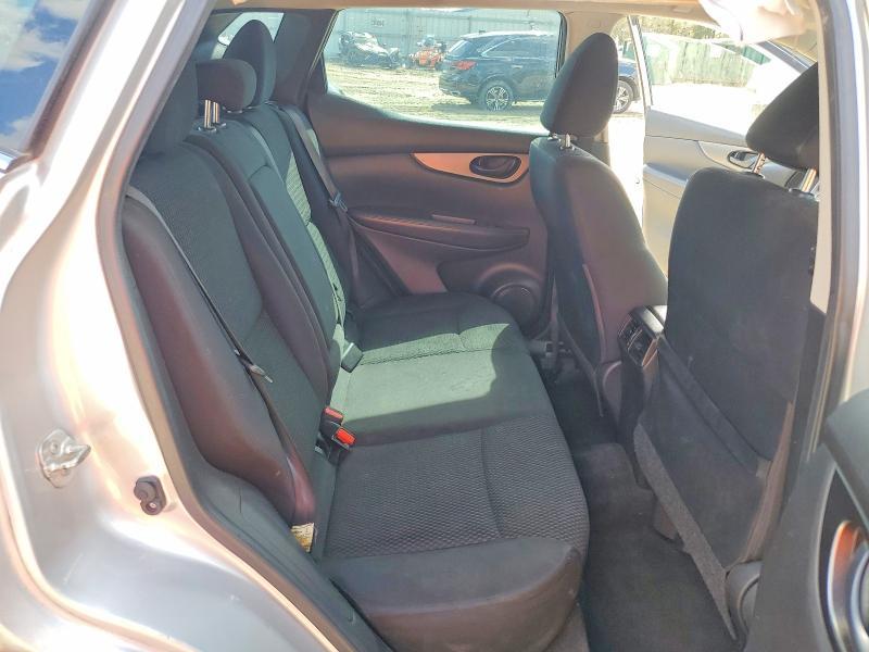 2017 Nissan Rogue Sport s