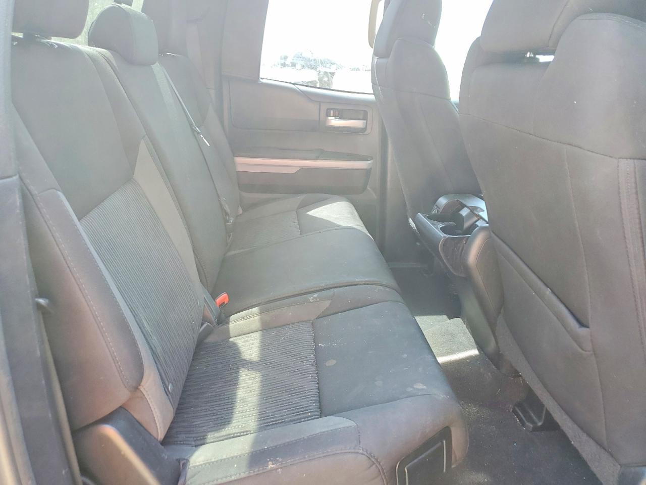 2015 Toyota Tundra SR5