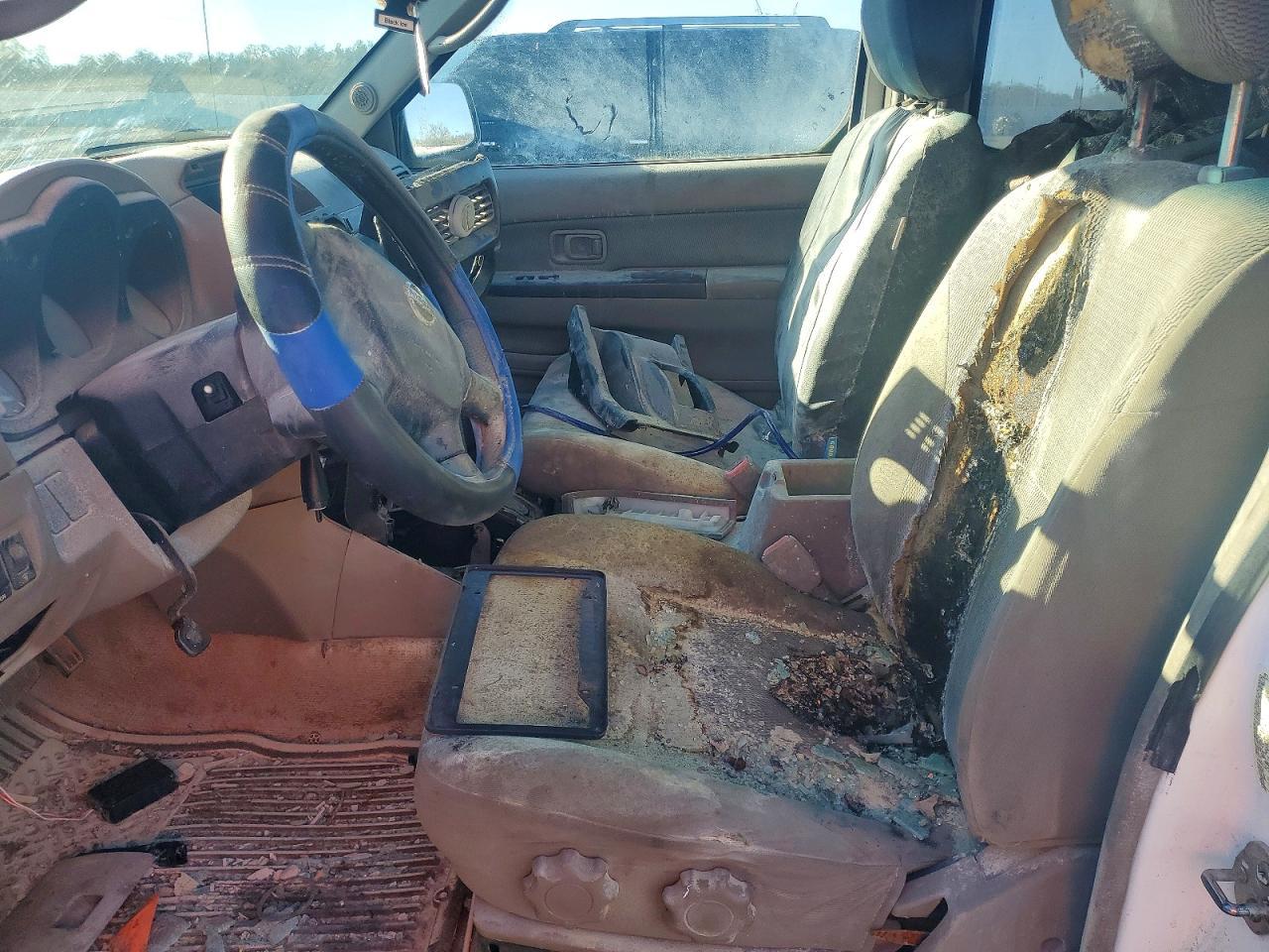 2004 Nissan Frontier Xe-v6