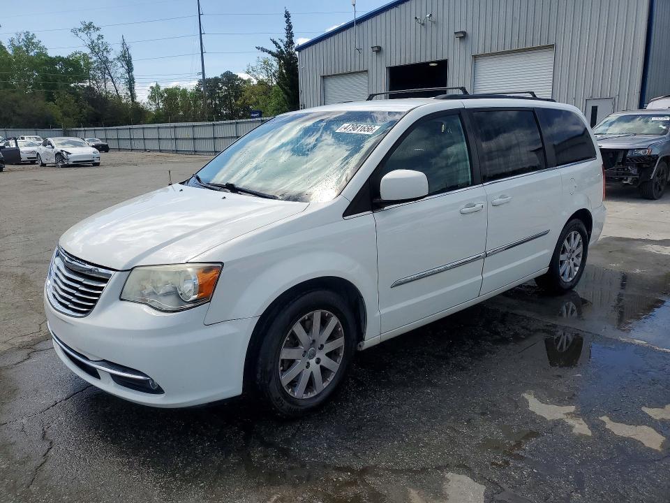 2013 Chrysler Town & Country Touring