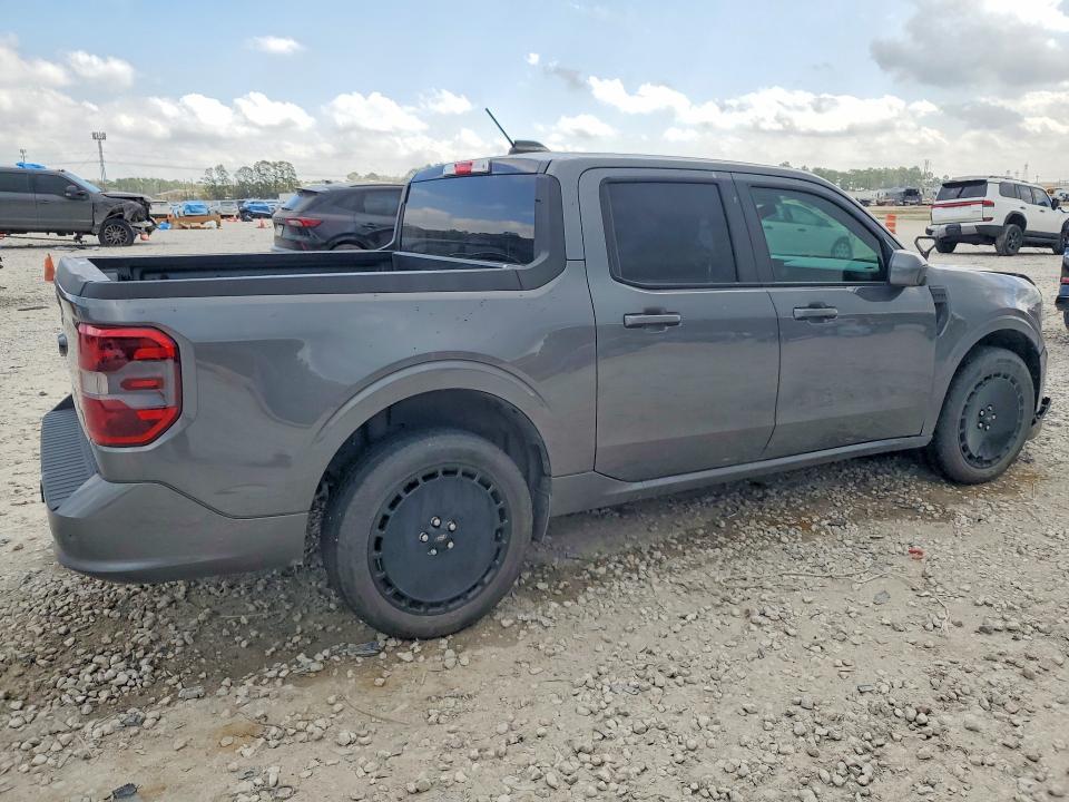 2025 Ford Maverick Lobo