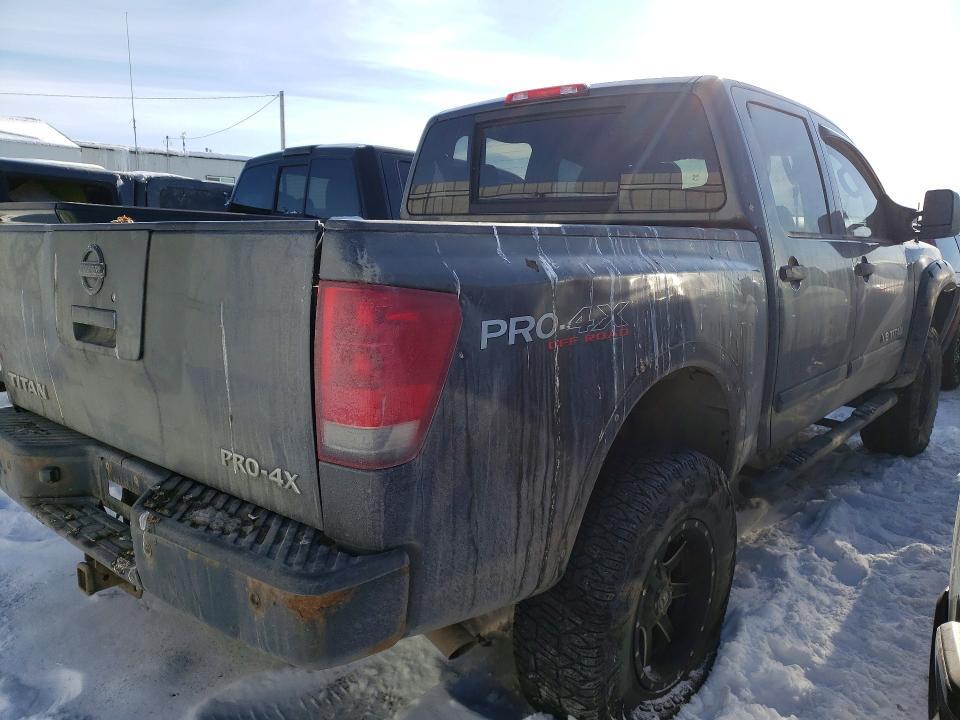 2011 Nissan Titan SV