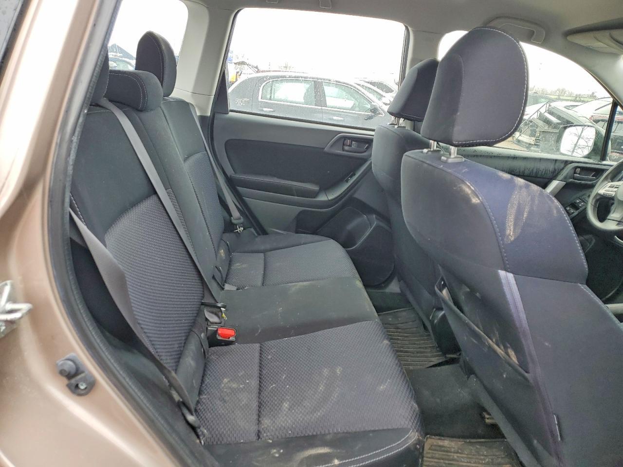 2015 Subaru Forester 2.5i