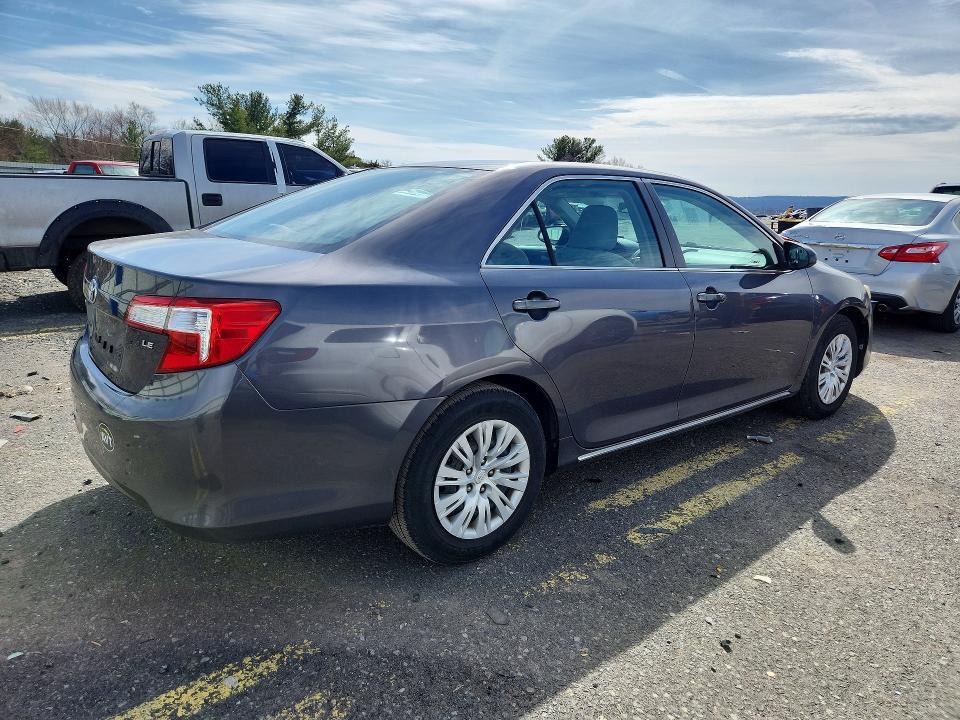 2012 Toyota Camry le