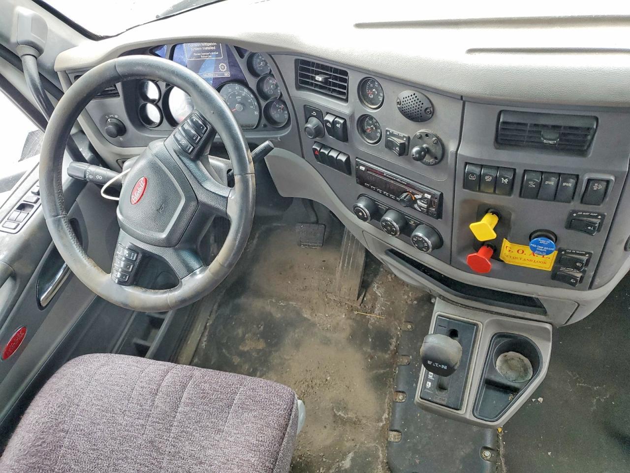 2017 Peterbilt 579