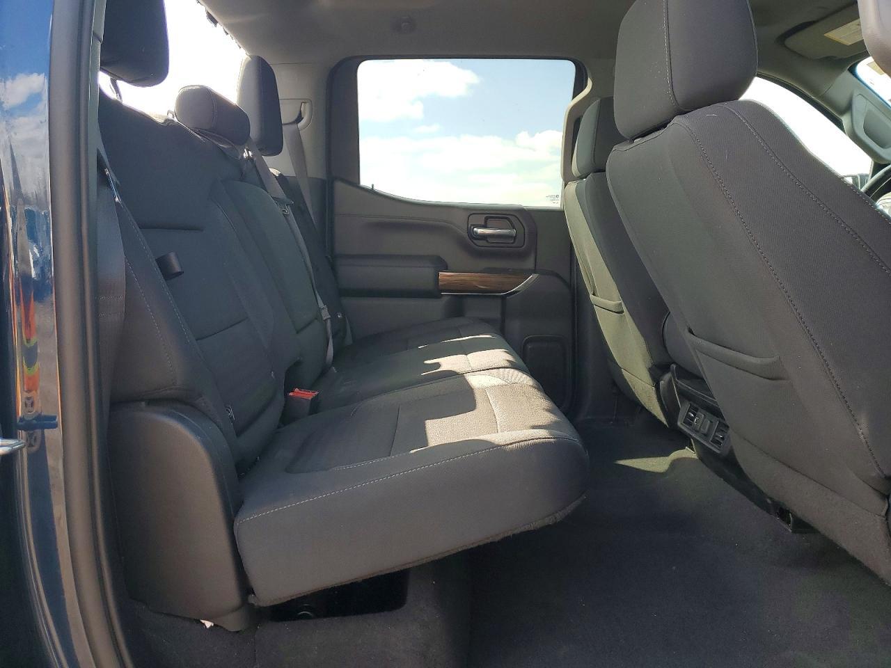 2021 Chevrolet Silverado K1500 RST