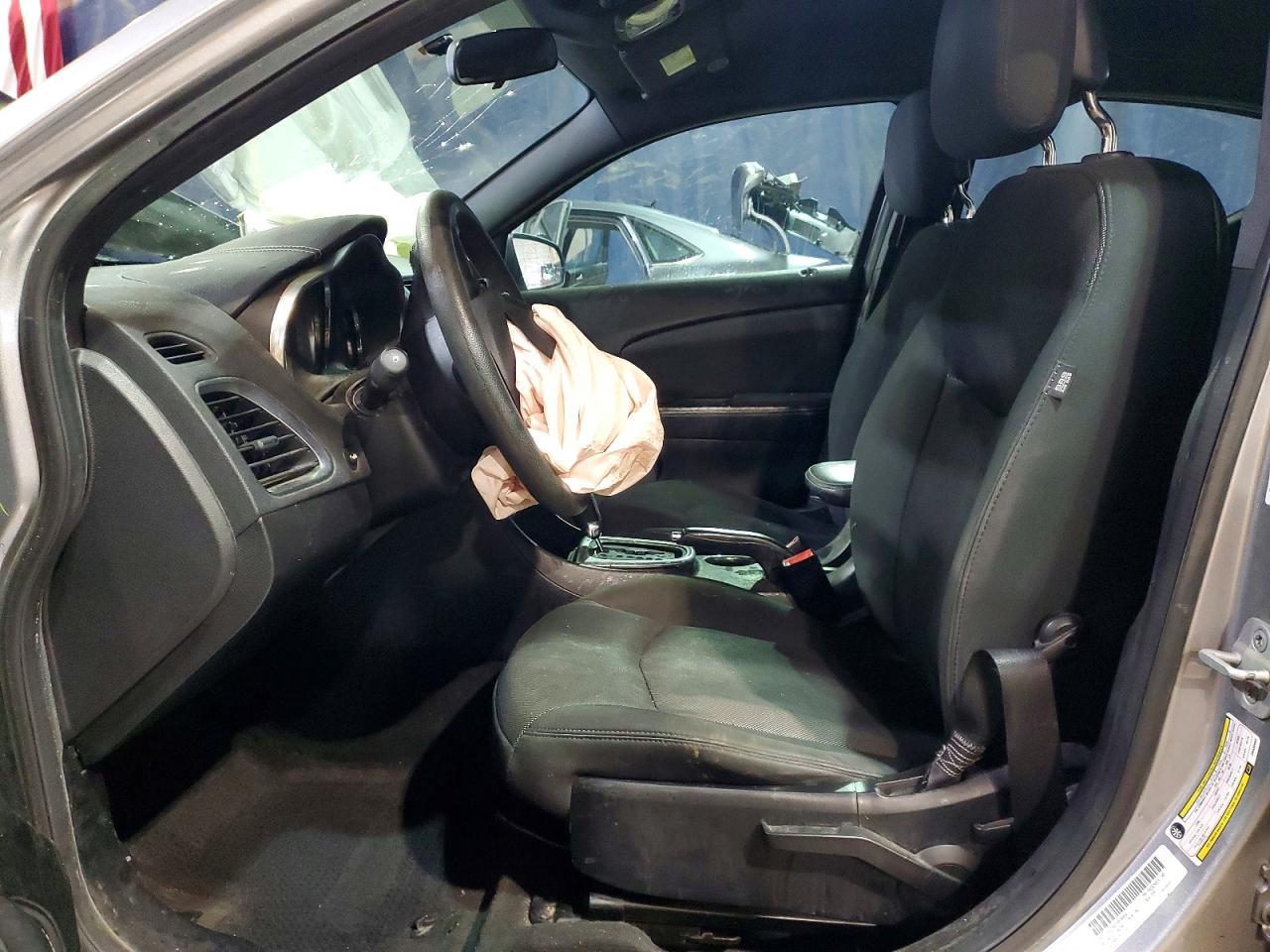 2013 Dodge Avenger se