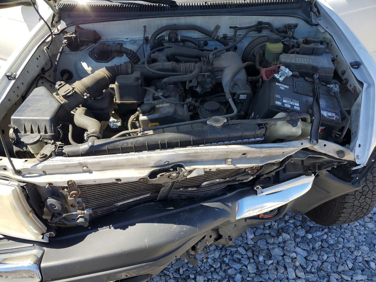 2000 Toyota Tacoma Base