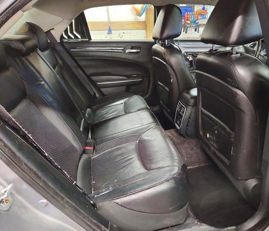 2016 Chrysler 300c