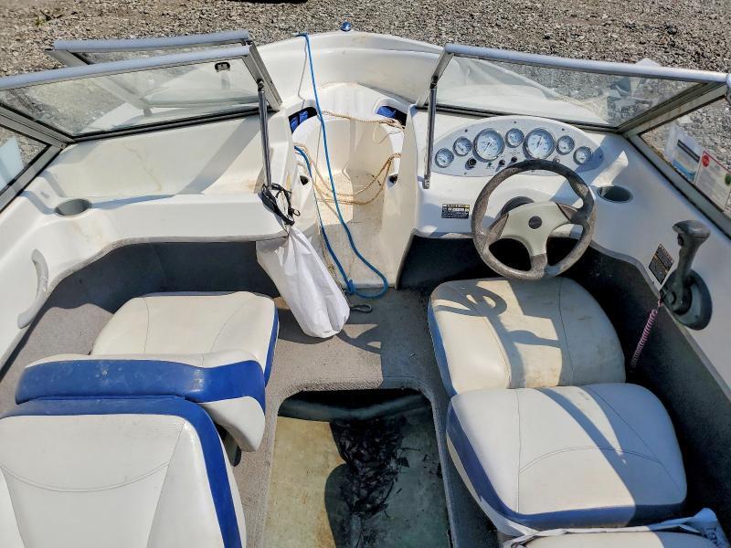 2005 Bayliner Capri-Boat