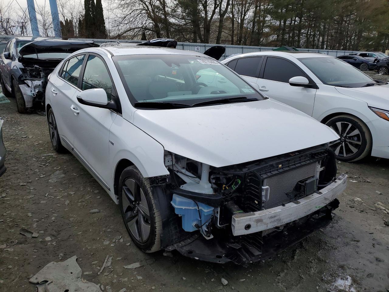 2020 Hyundai Ioniq Hybrid sel