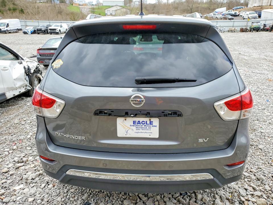 2015 Nissan Pathfinder sv