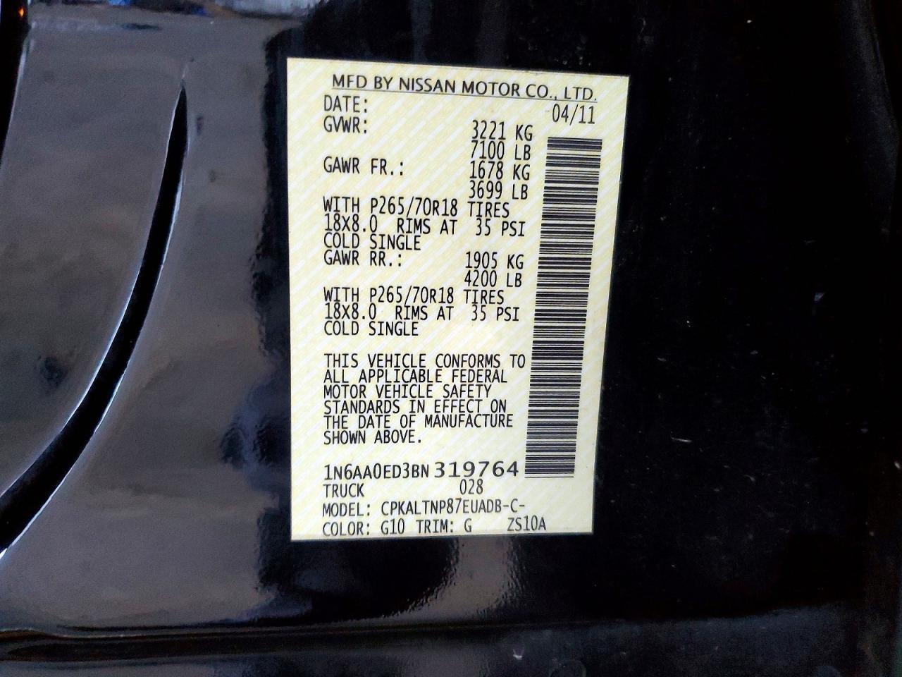 2011 Nissan Titan SV