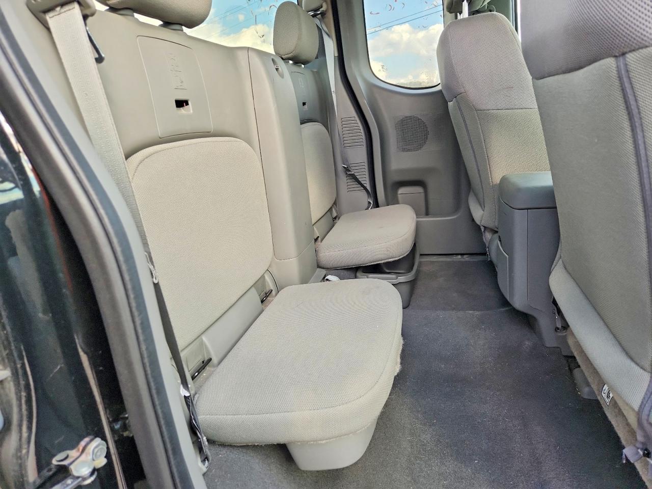 2021 Nissan Frontier S