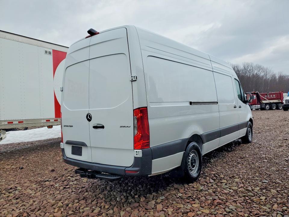 2025 Mercedes-Benz 2025 Mercedes Benz Sprinter 2500 Cargo van