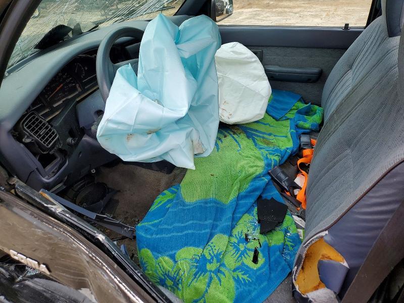 1998 Toyota Tacoma Base