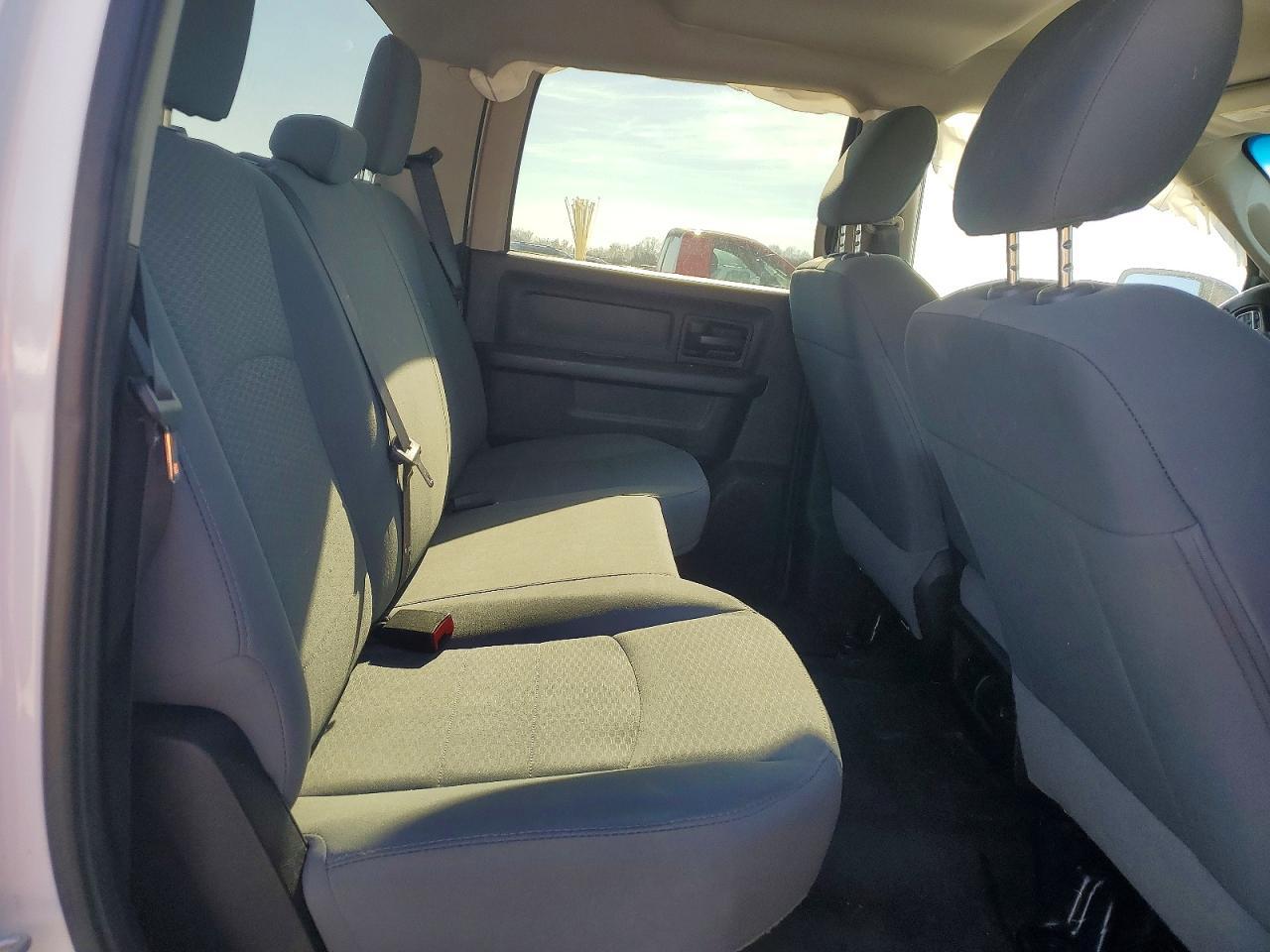 2016 Ram Trucks 2500 ST