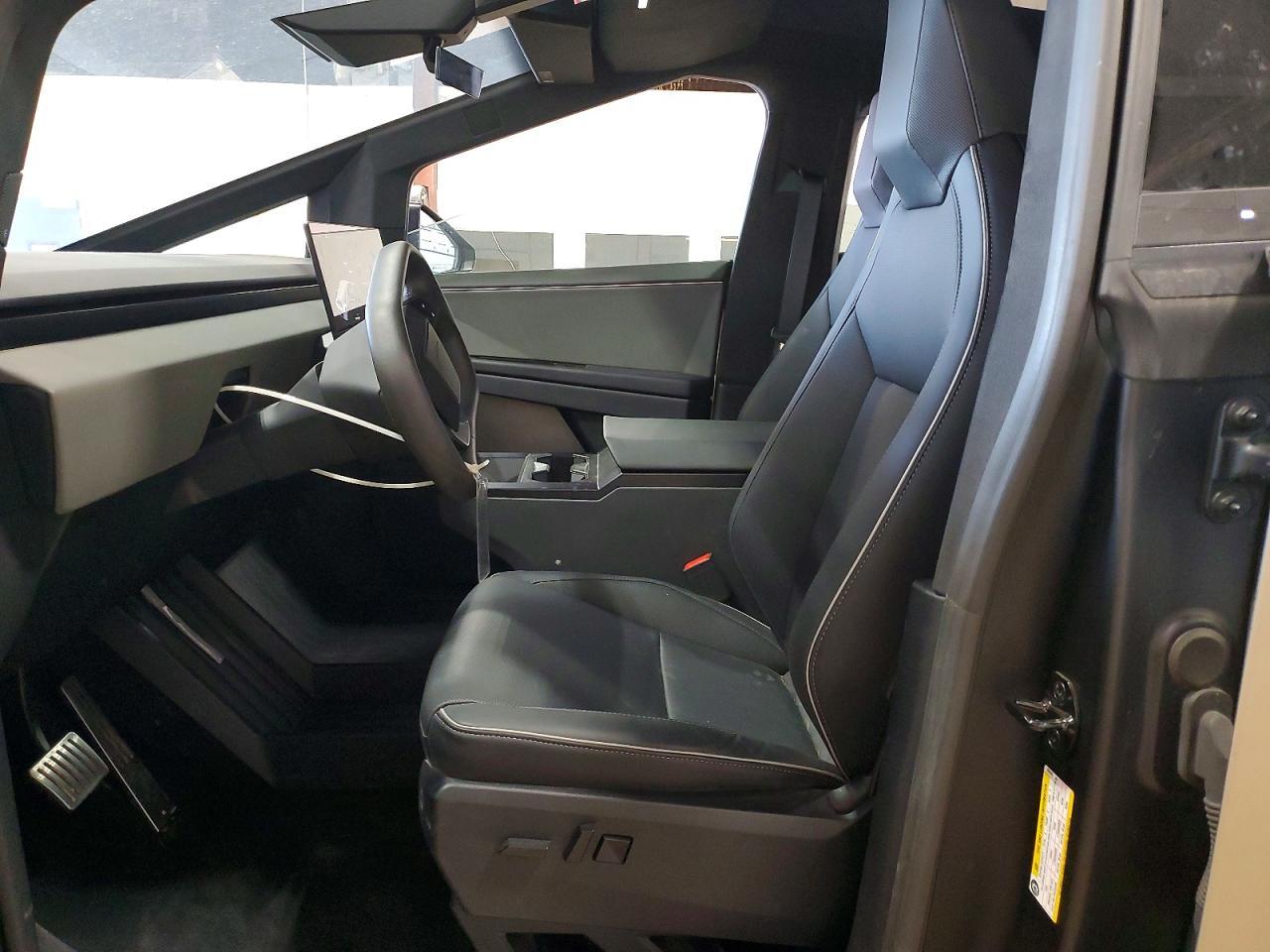 2024 Tesla Cybertruck