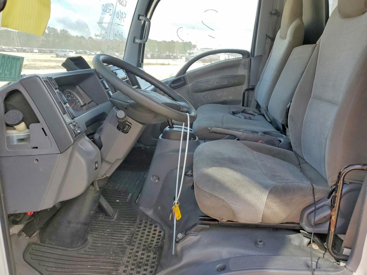 2016 Isuzu NQR Refrigerated BOX Truck
