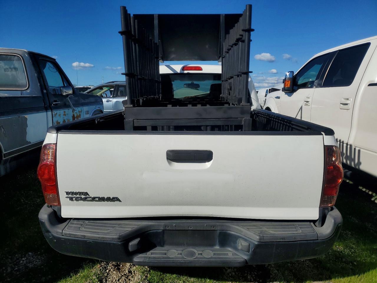 2014 Toyota Tacoma Base