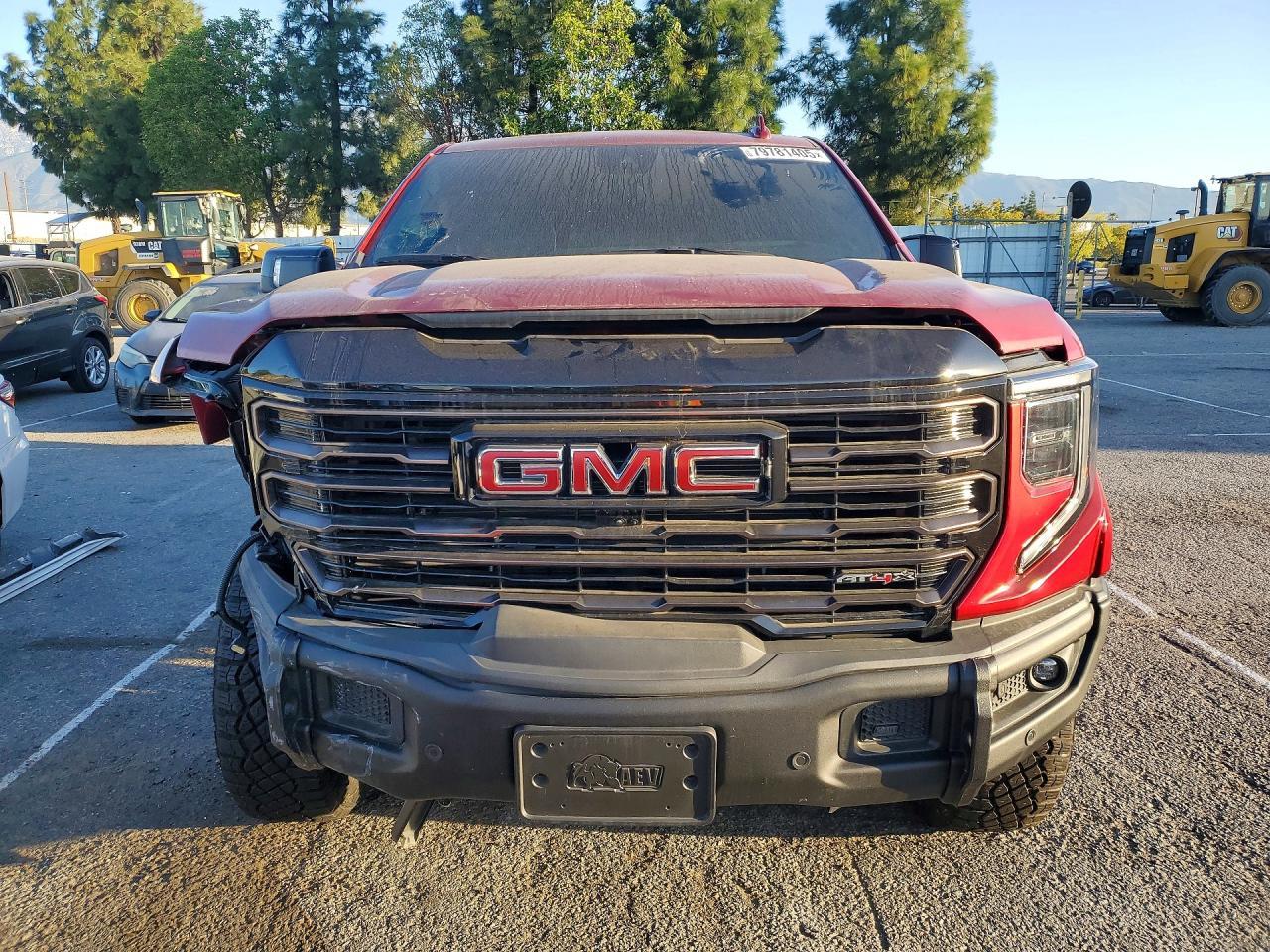 2025 GMC Sierra K1500 AT4X