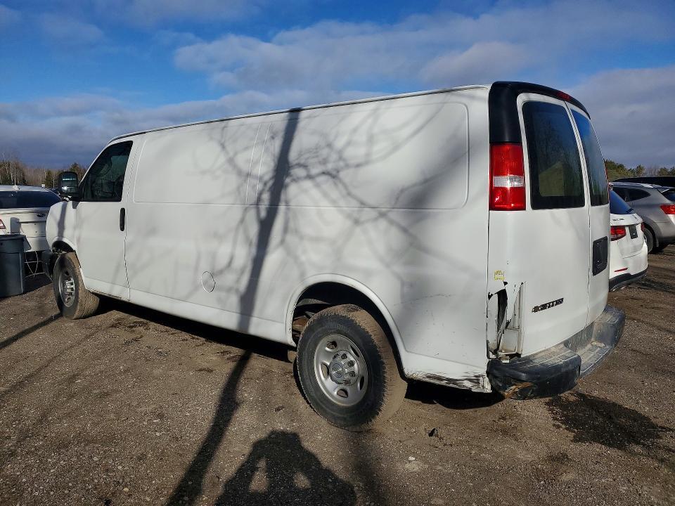 2020 Chev Express G2500