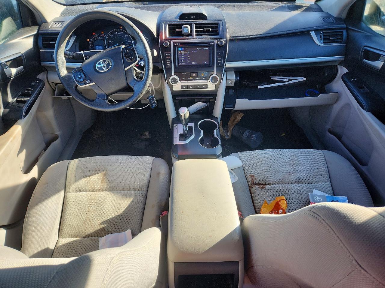 2014 Toyota Camry le