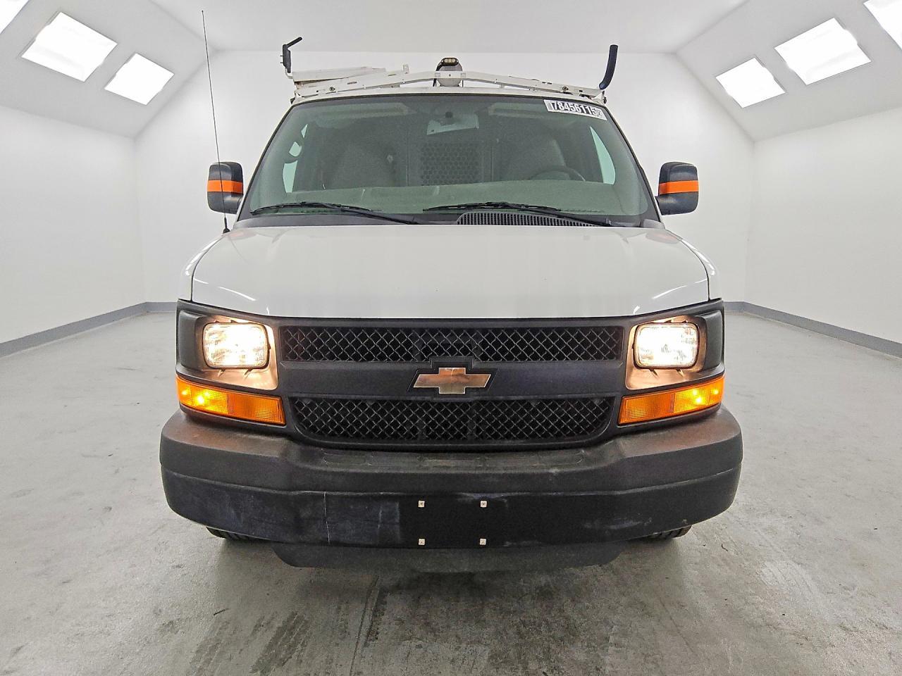 2013 Chev Express G2500