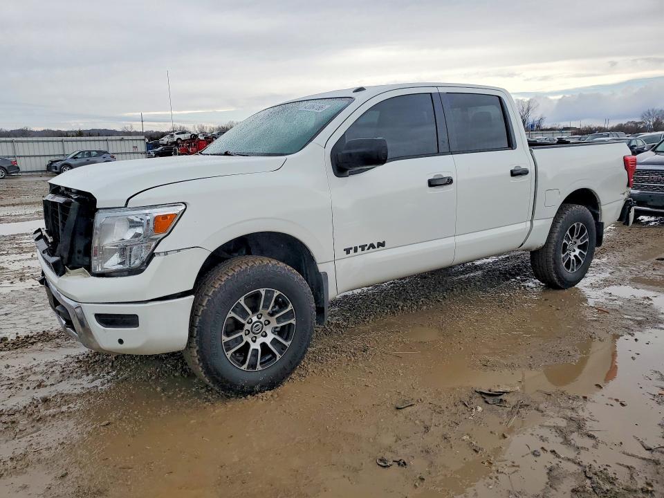 2021 Nissan Titan SV