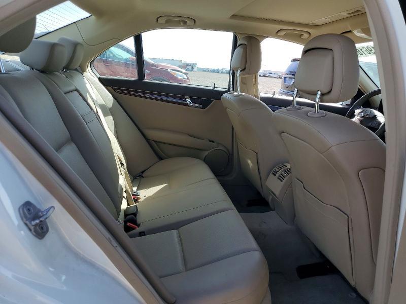 2011 Mercedes-Benz C300