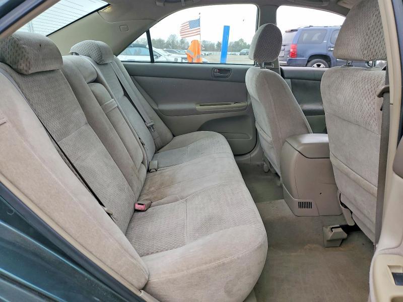 2003 Toyota Camry le