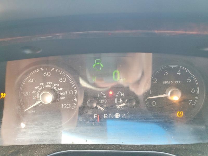 2011 Lincoln Town car Signature Limited