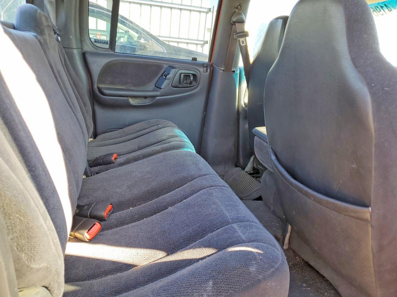 2000 Dodge Dakota Quattro