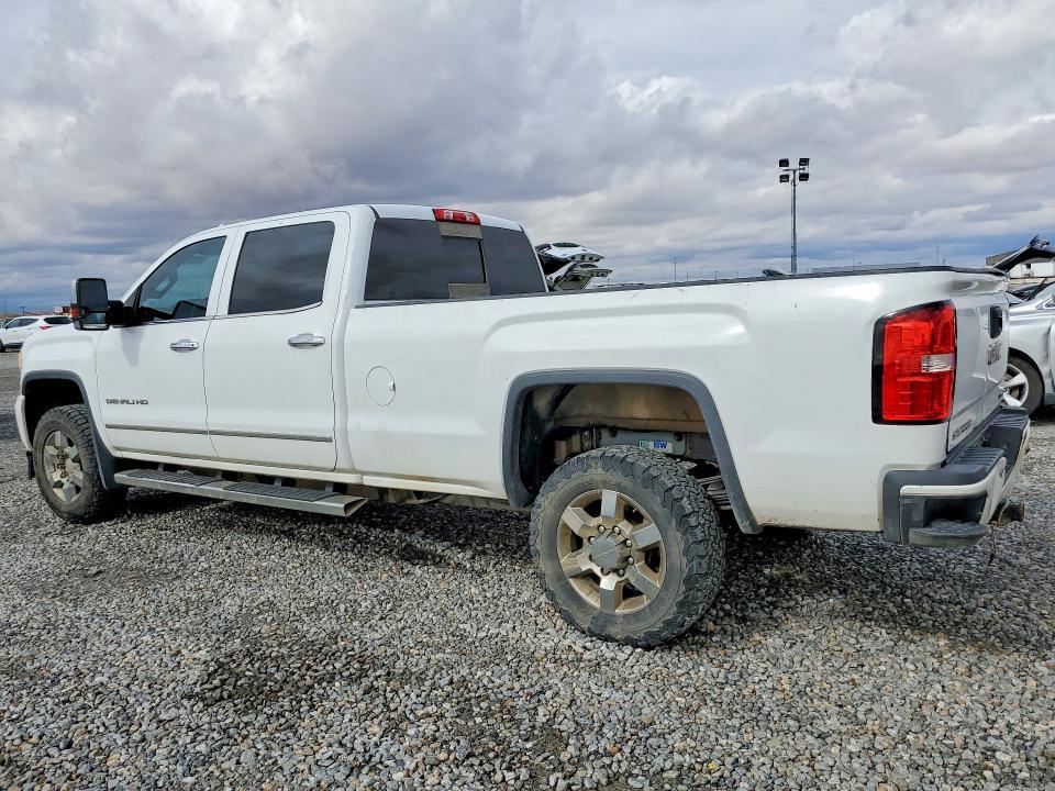 2015 GMC Sierra K3500 Denali