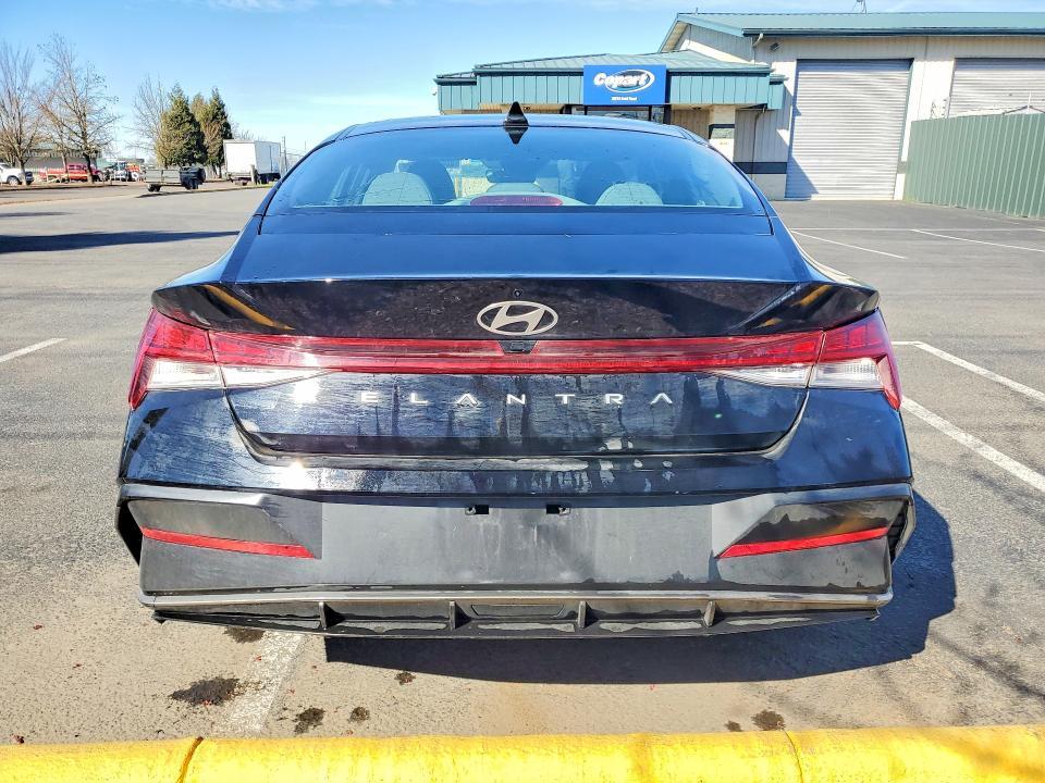 2025 Hyundai Elantra sel Convenience