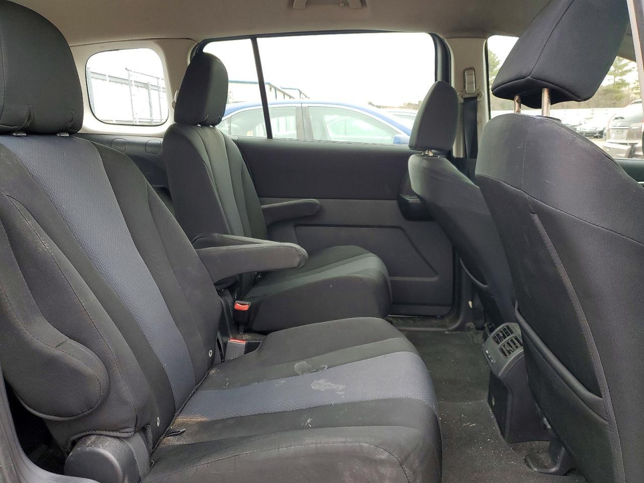 2014 Mazda 5 Sport