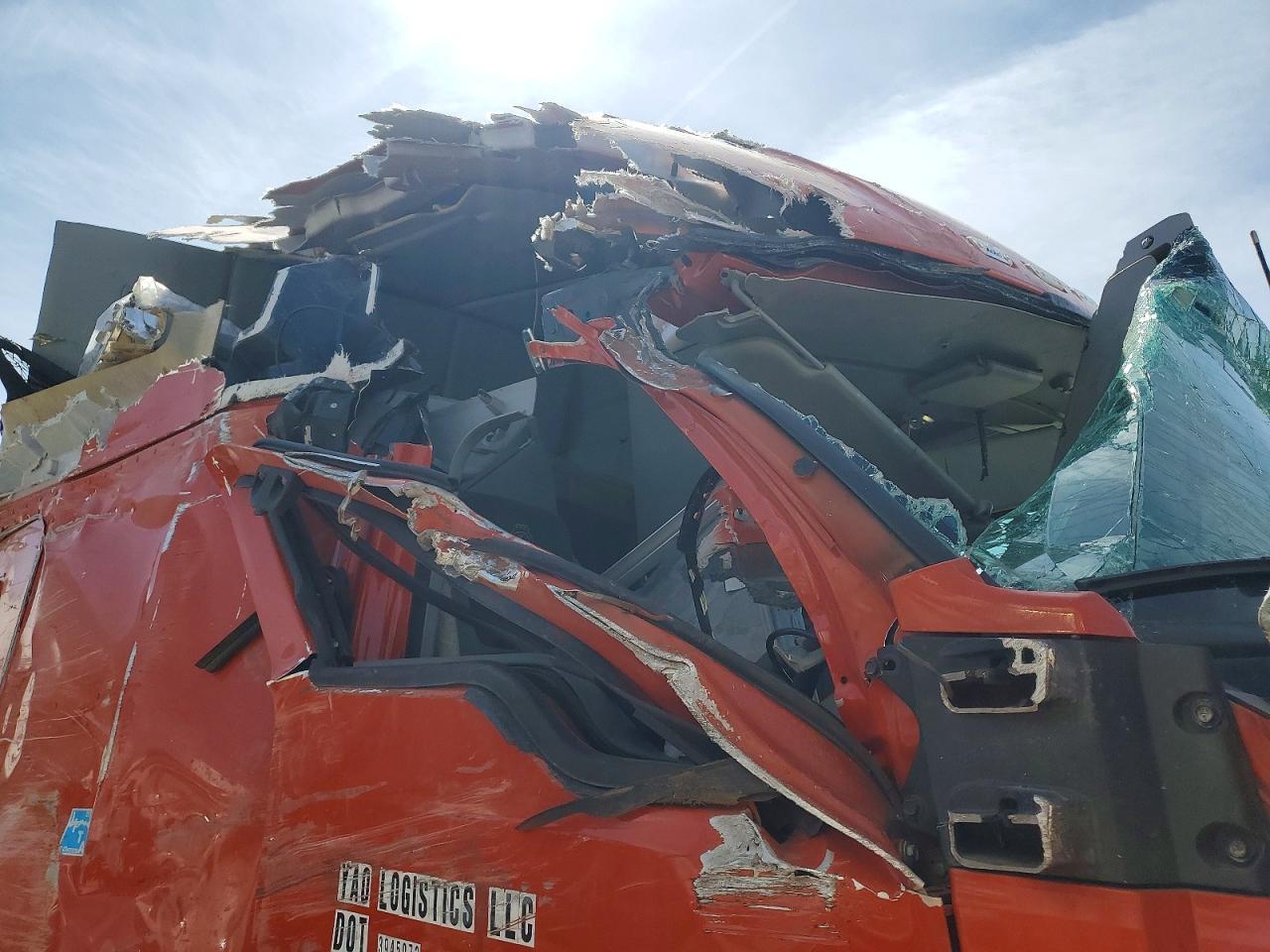 2020 Kenworth T680 Semi Truck