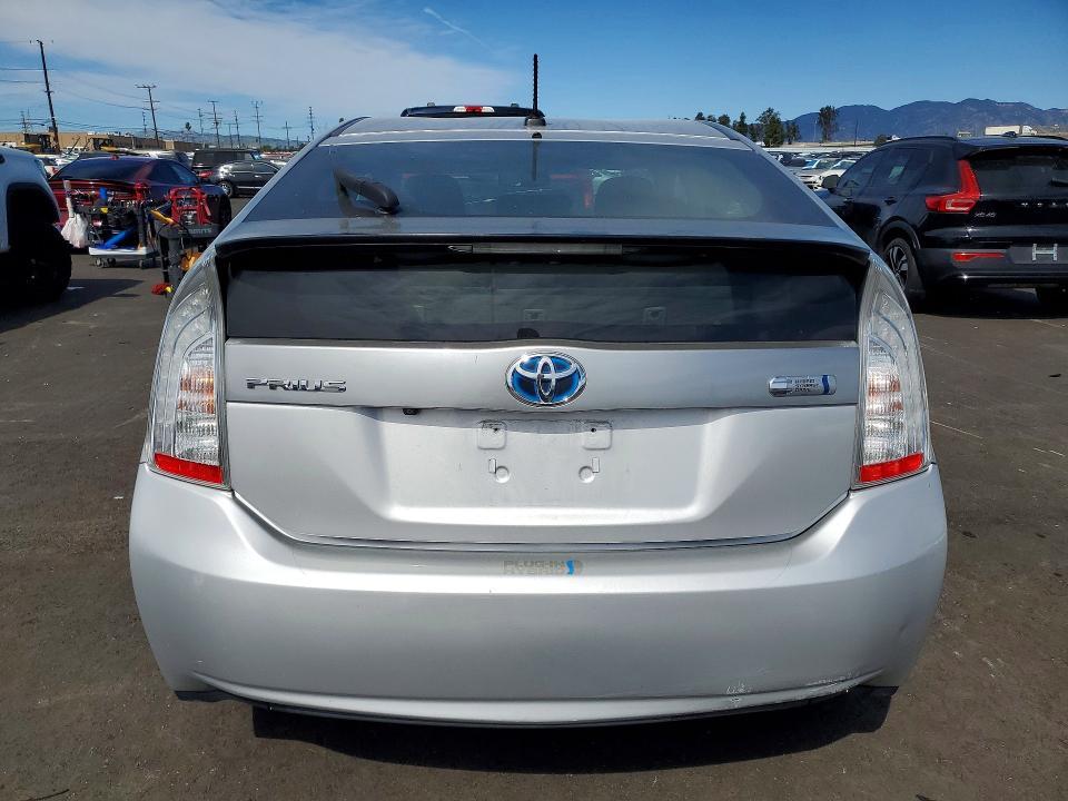 2014 Toyota Prius Plug-in Hybrid Base