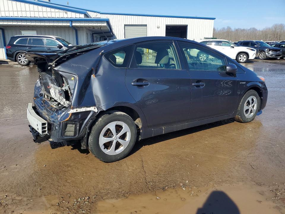 2014 Toyota Prius two