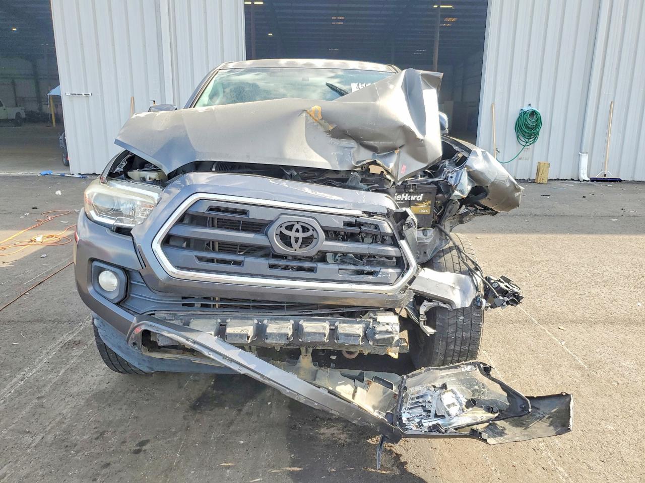 2016 Toyota Tacoma SR5 V6